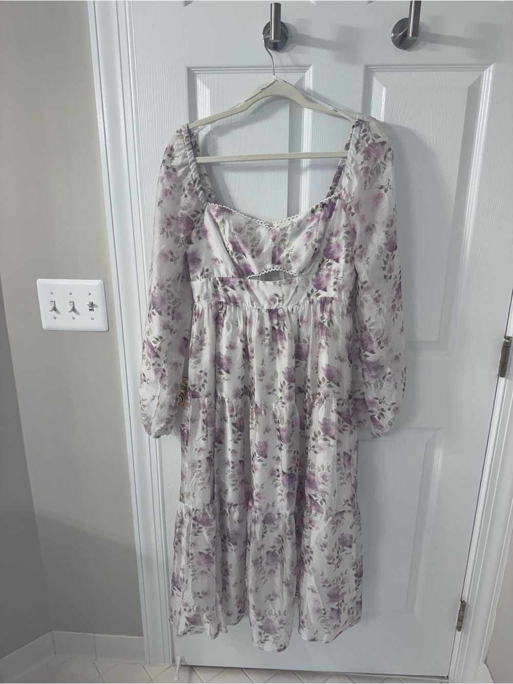 Floral Puff Sleeve Midi Dress in Lavender and Cream